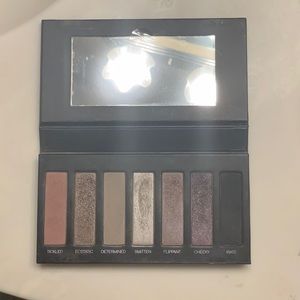 Younique Eyeshadow